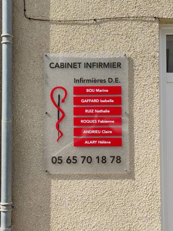 Plaque professionnelle en plexiglass et kits adhésifs