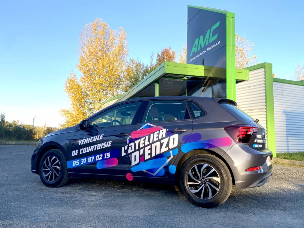 Marquage véhicule de courtoisie en adhésif numérique